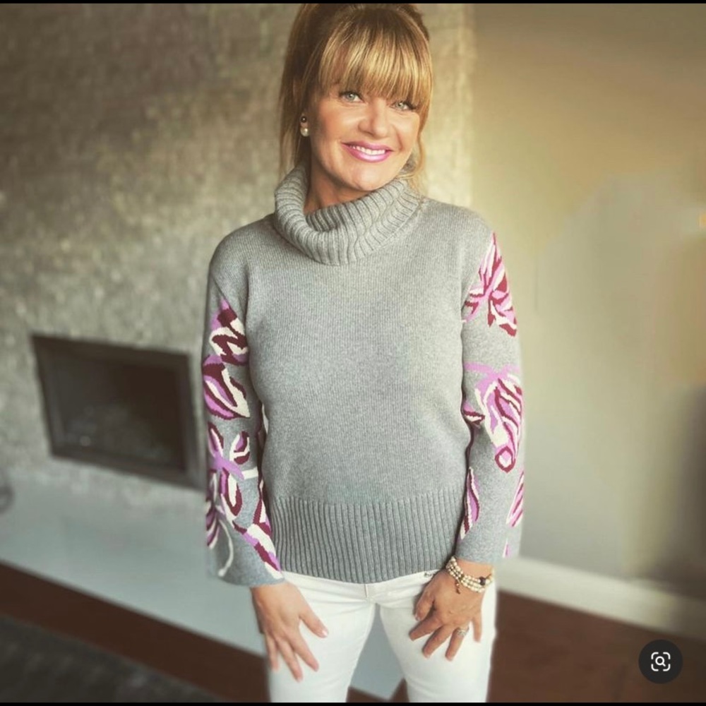 Cabi Eden pullover sweater